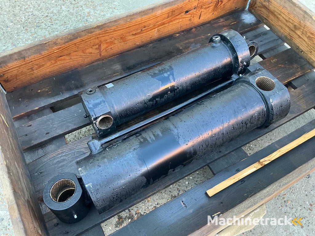 2x Lifting cylinder 830mm