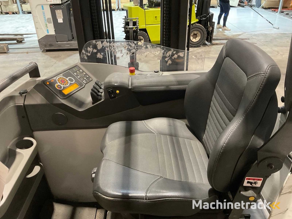 2021 Unicarriers ULS120 Reach truck