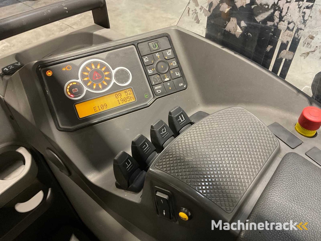 2021 Unicarriers ULS120 Reach truck