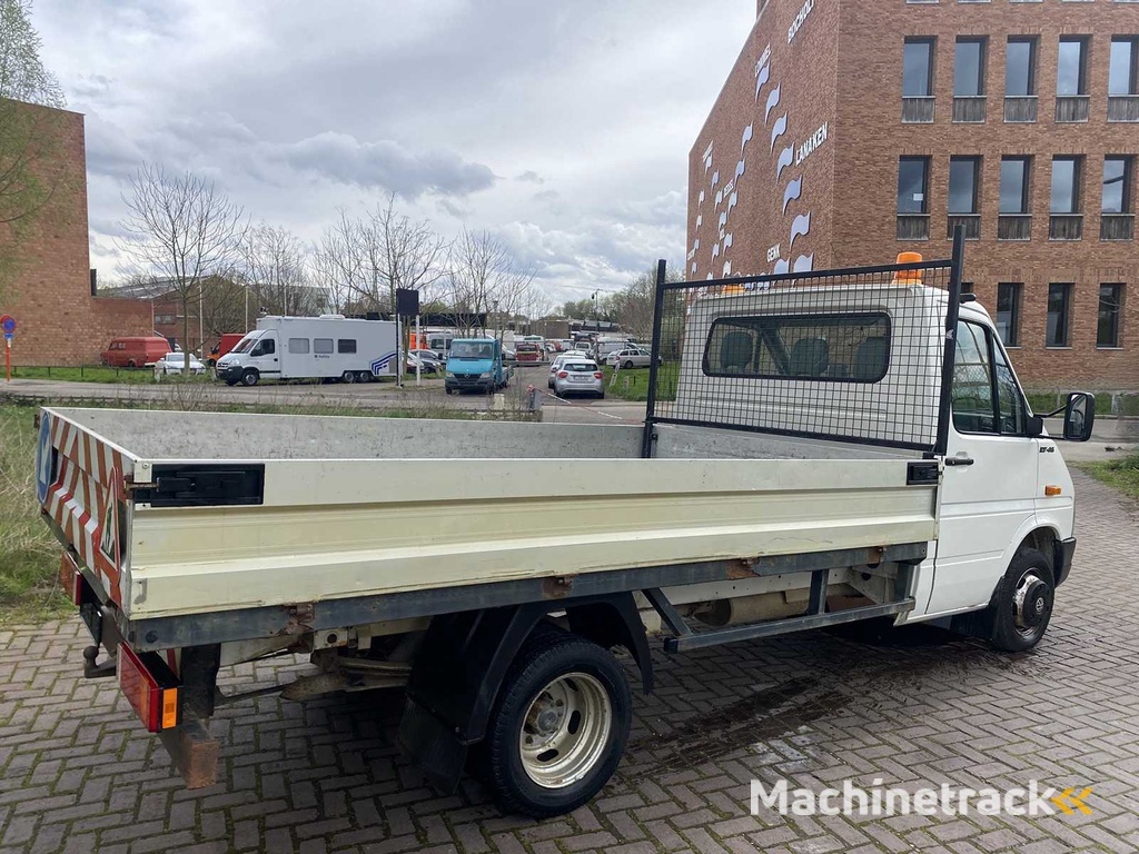 2005 Volkswagen LT28