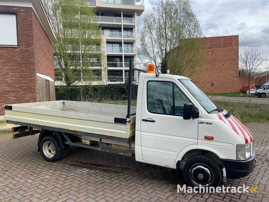 2005 Volkswagen LT28