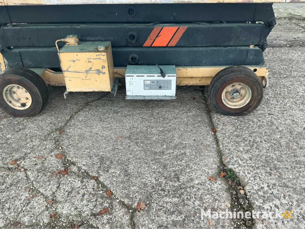 Manlift schaarlift SM3270E Hoogwerker