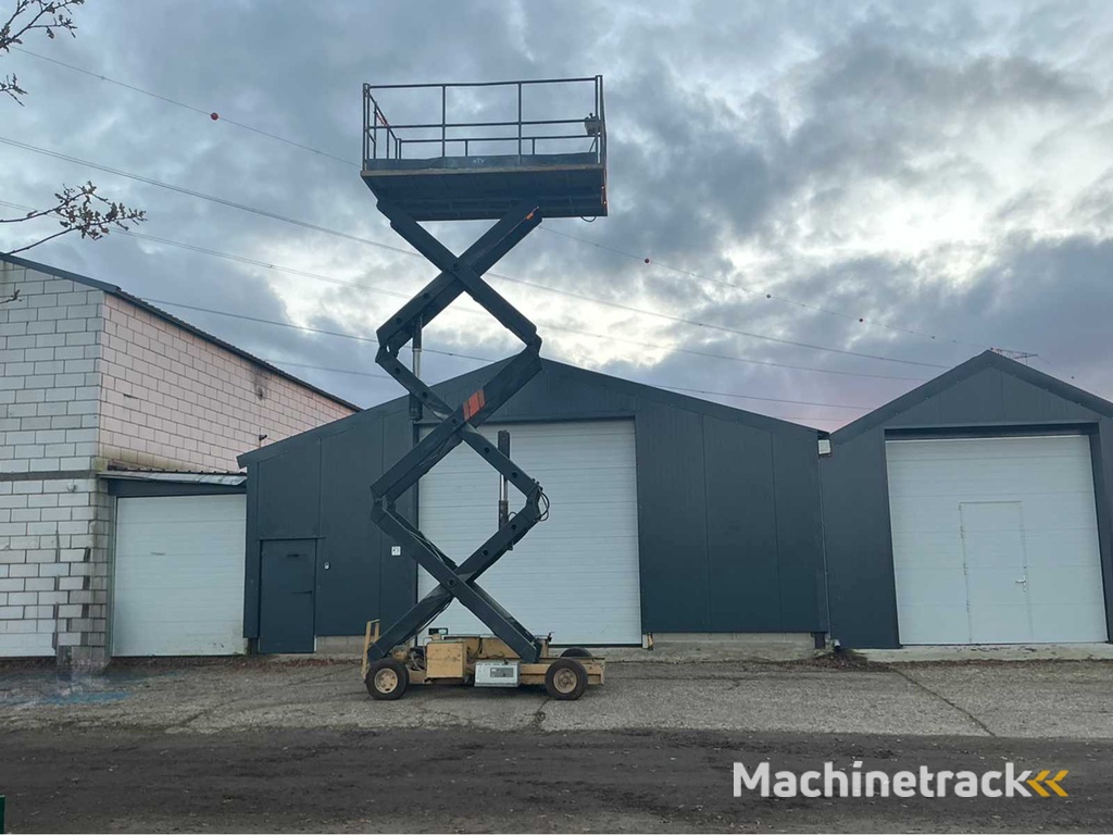 Manlift schaarlift SM3270E Hoogwerker