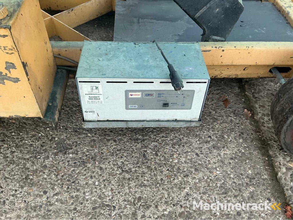 Manlift schaarlift SM3270E Hoogwerker