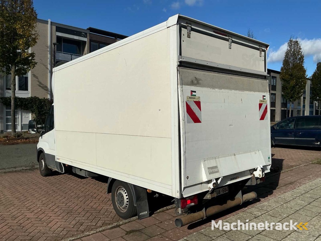 2017 Iveco Daily 35S16 Passenger car