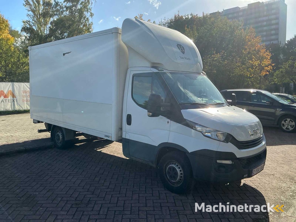 2017 Iveco Daily 35S16 Passenger car