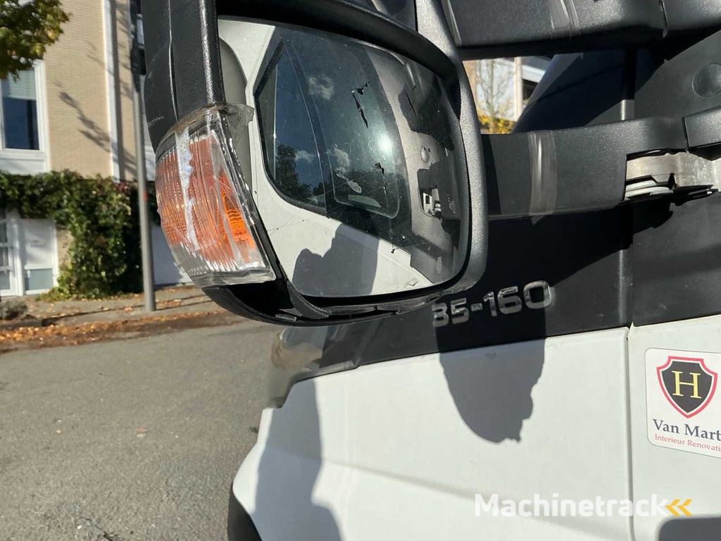 2017 Iveco Daily 35S16 Passenger car