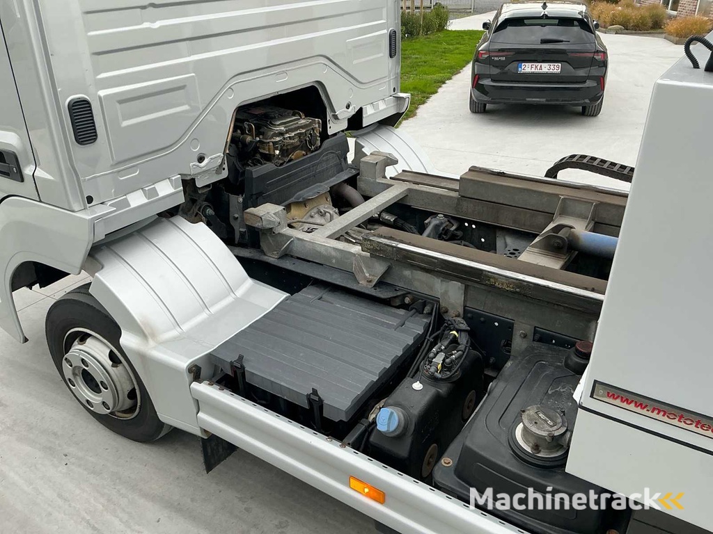 2015 Mercedes-Benz Atego Truck Tow Truck