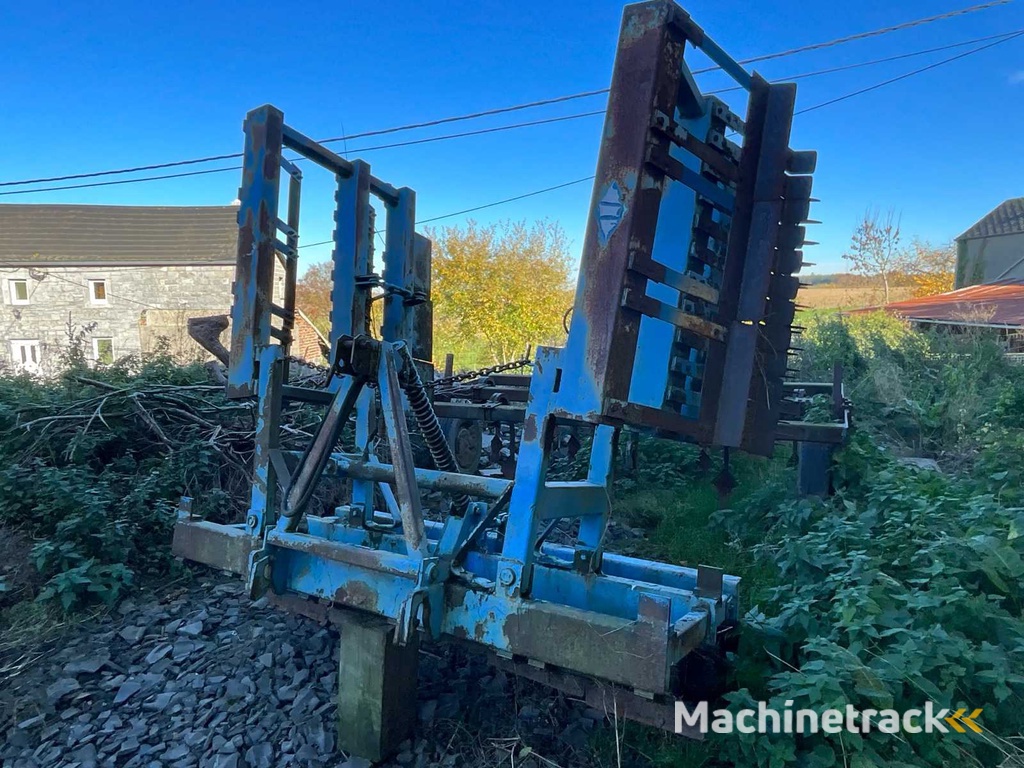 Robert Scavenger Verticuteermachine