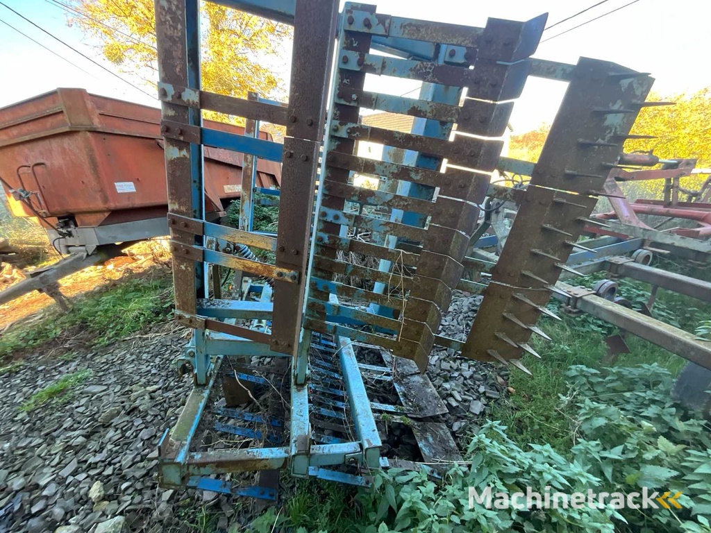 Robert Scavenger Verticuteermachine