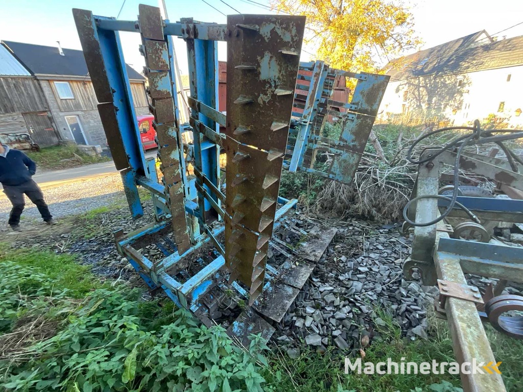 Robert Scavenger Verticuteermachine