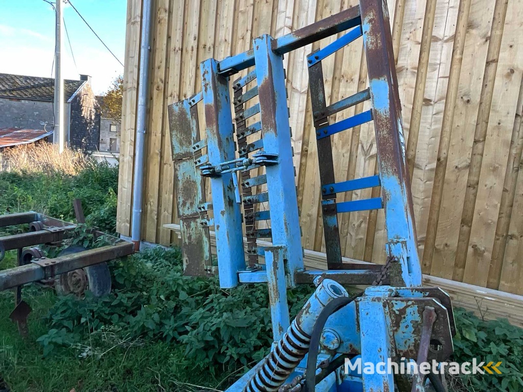 Robert Scavenger Verticuteermachine