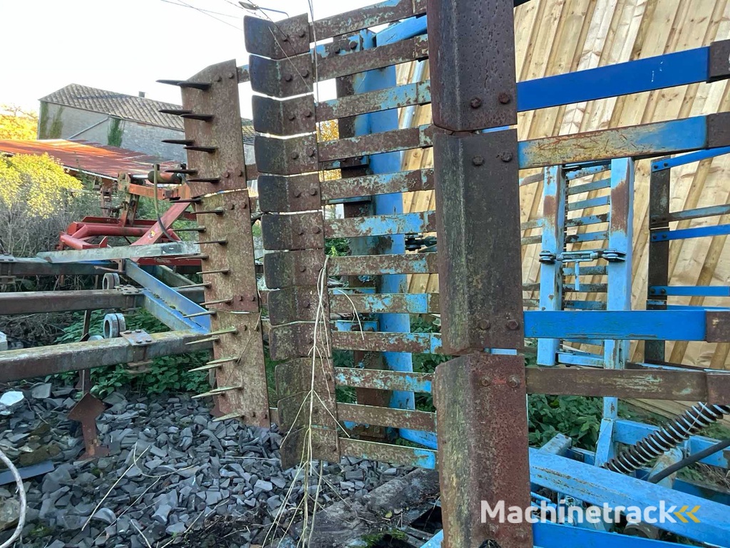 Robert Scavenger Verticuteermachine