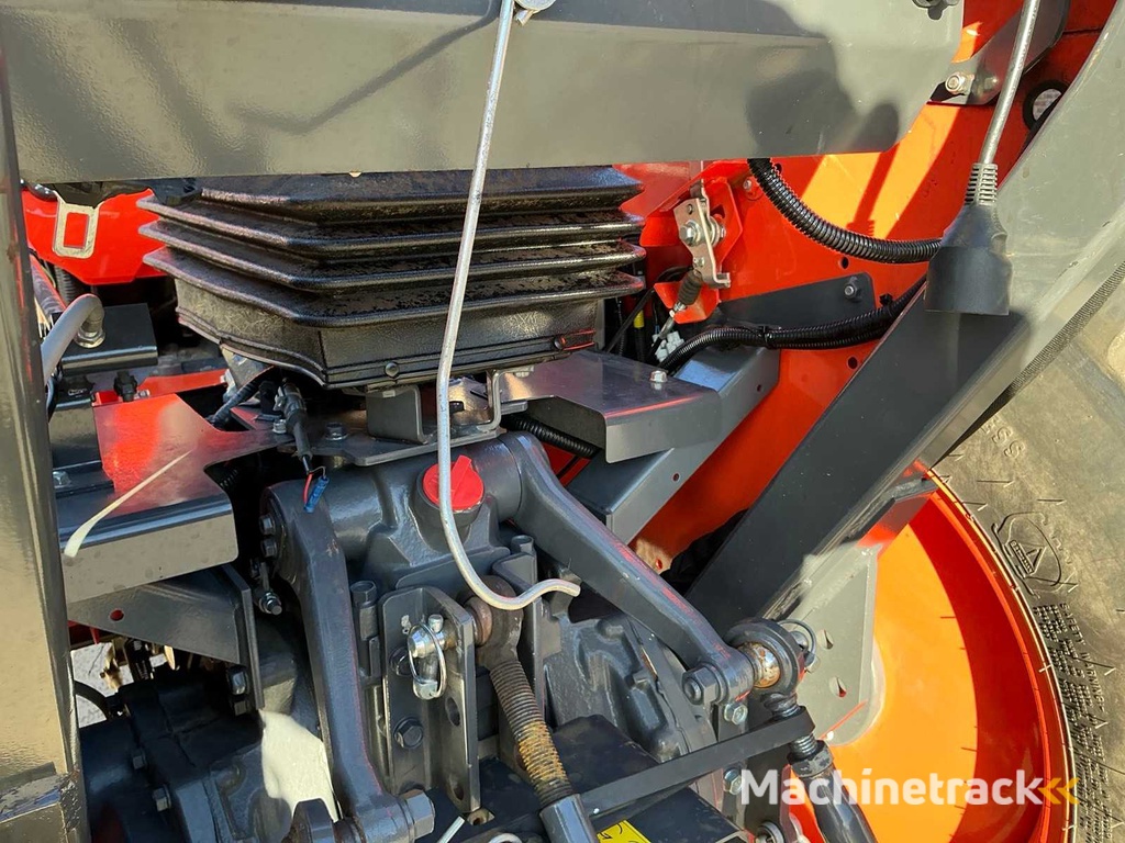 2020 Kubota L1361 Vierwielaangedreven landbouwtractor