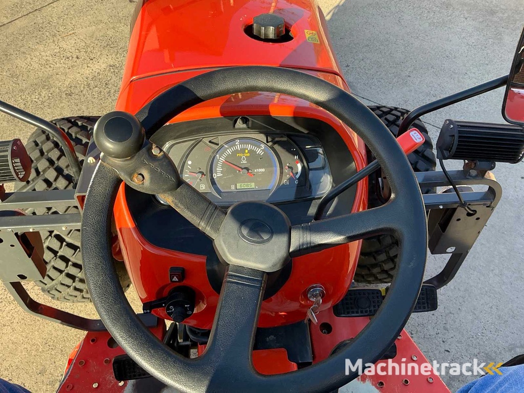 2020 Kubota L1361 Vierwielaangedreven landbouwtractor