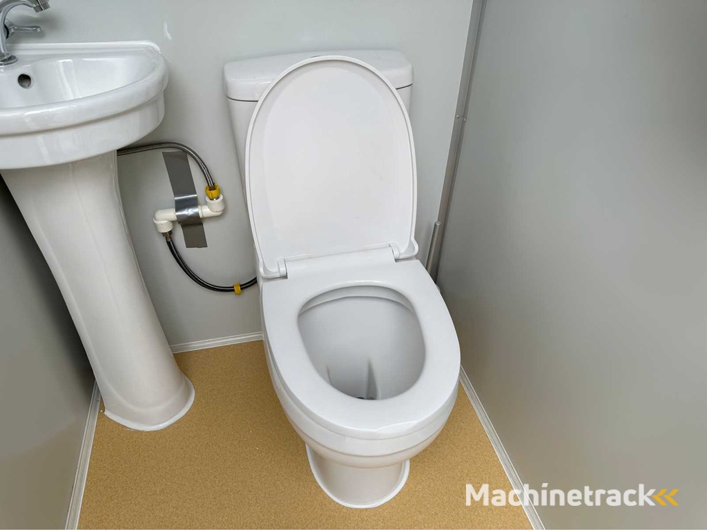 2024 Stahlworks Single 1310x1100x2360 Sanitairunit / Toiletunit