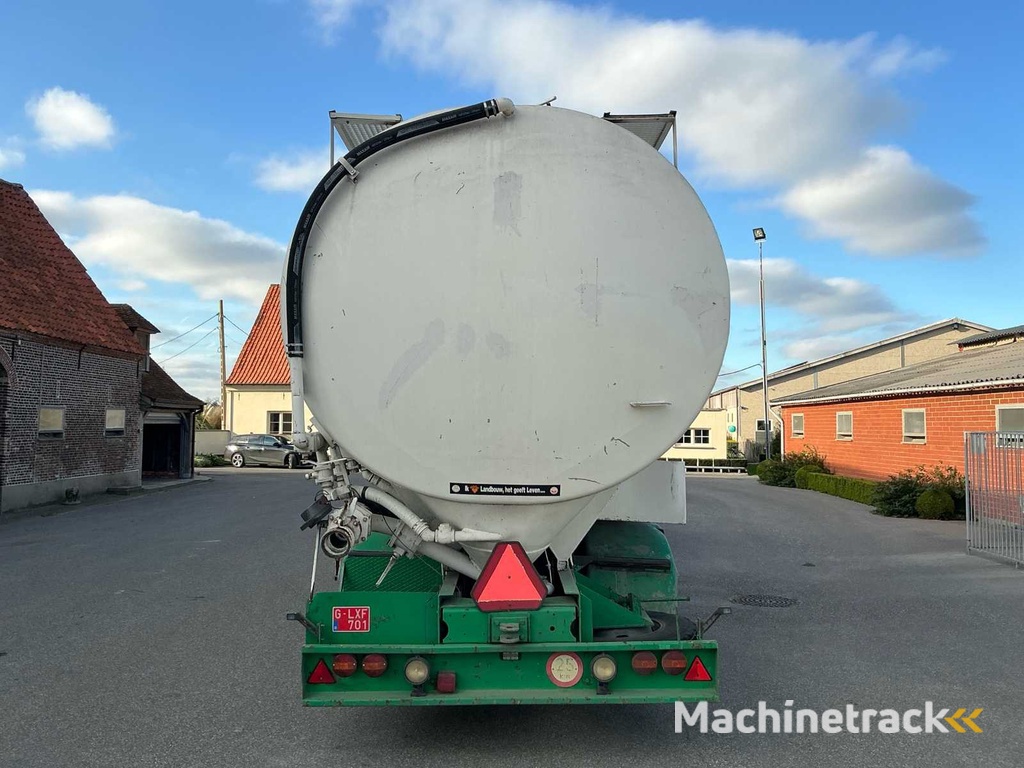 Lambrecht 18 ton Bulkwagen met blaassysteem