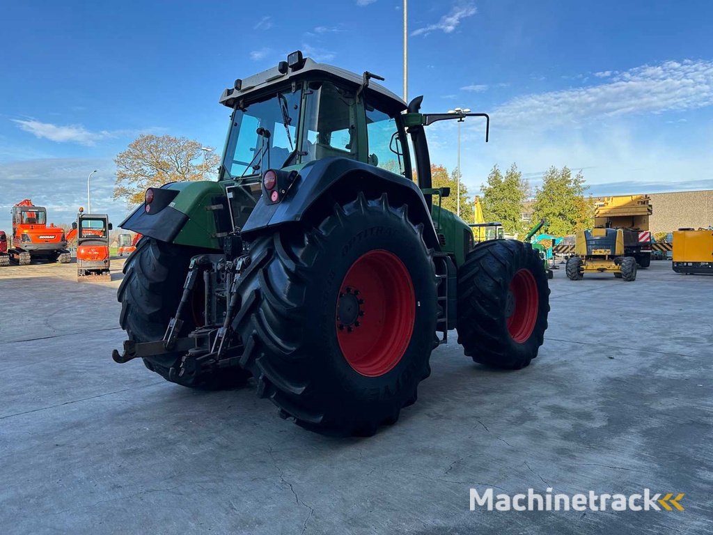 Fendt - 2002 - 926 - Four-wheel drive agricultural tractor