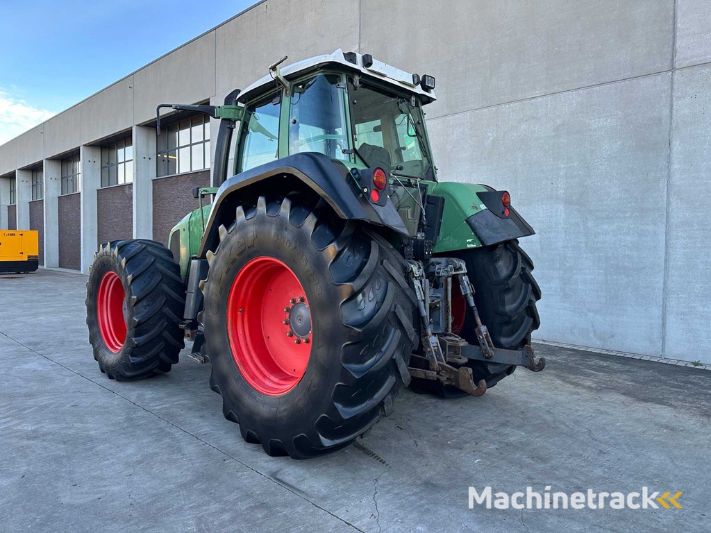 Fendt - 2002 - 926 - Four-wheel drive agricultural tractor