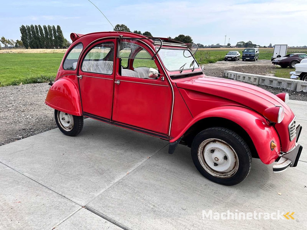 Citroen - 2CV6 Special - Classic car