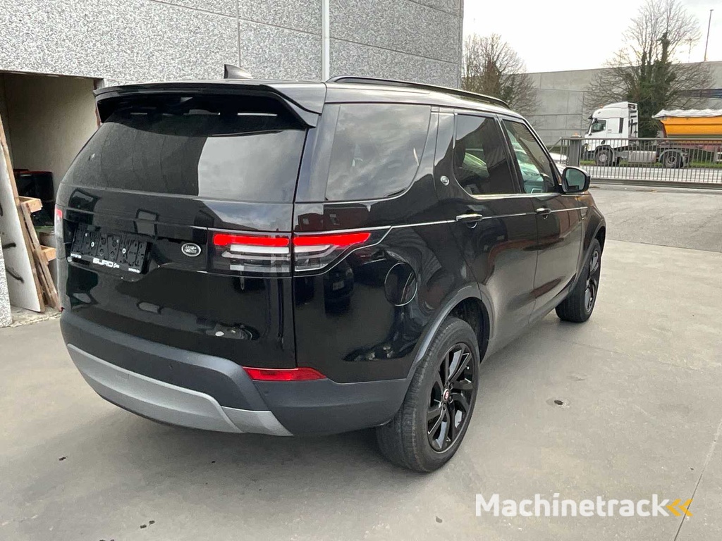 2018 Land Rover Discovery Passenger Car