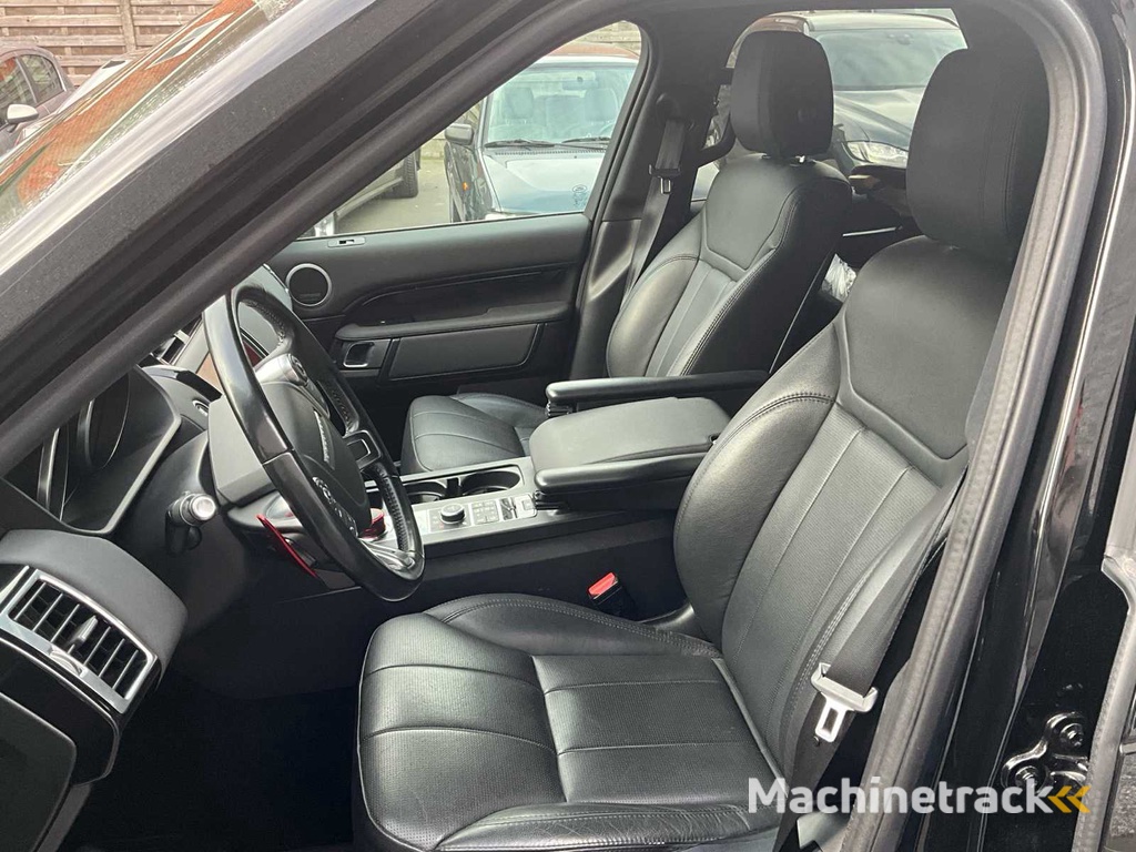 2018 Land Rover Discovery Passenger Car