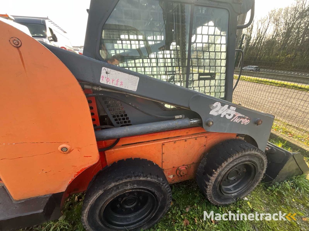 Thomas 245 Turbo schranklader