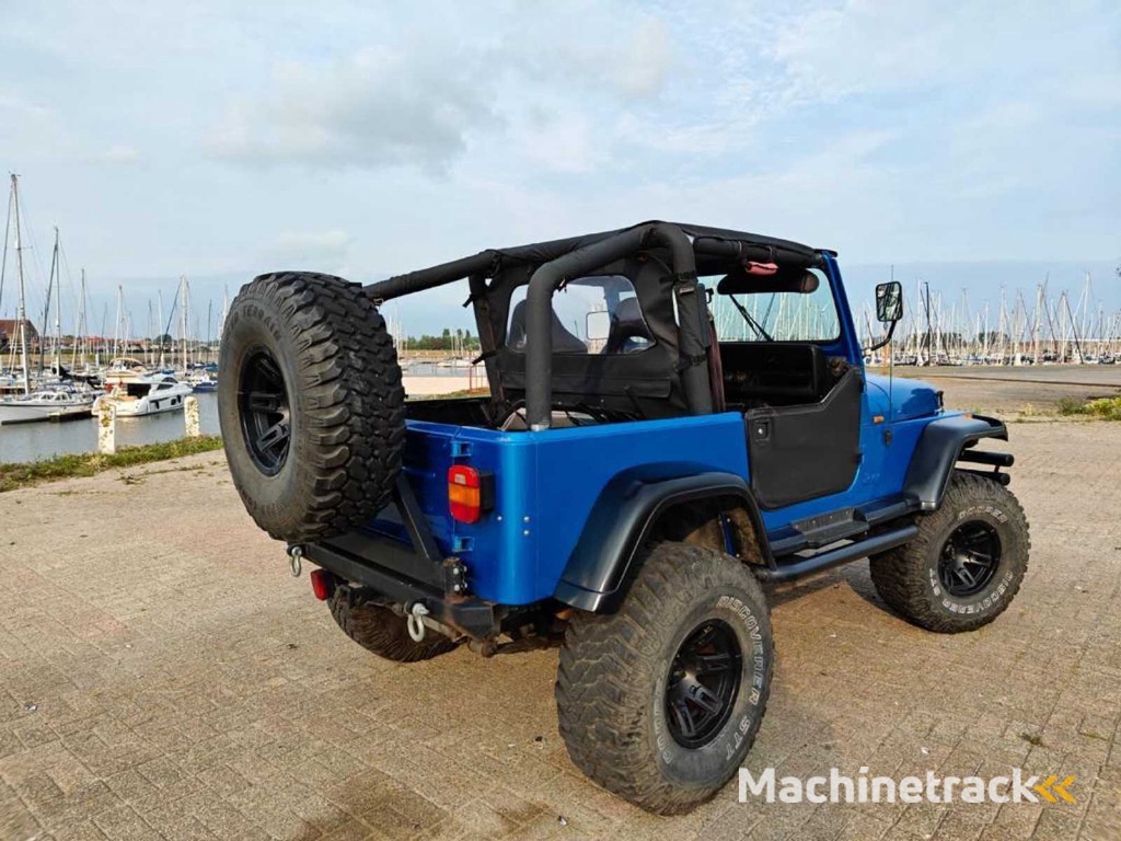 1992 JEEP Wrangler Classic Car