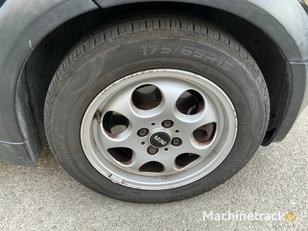 2005 Mini Cooper One Convertible Passenger Car