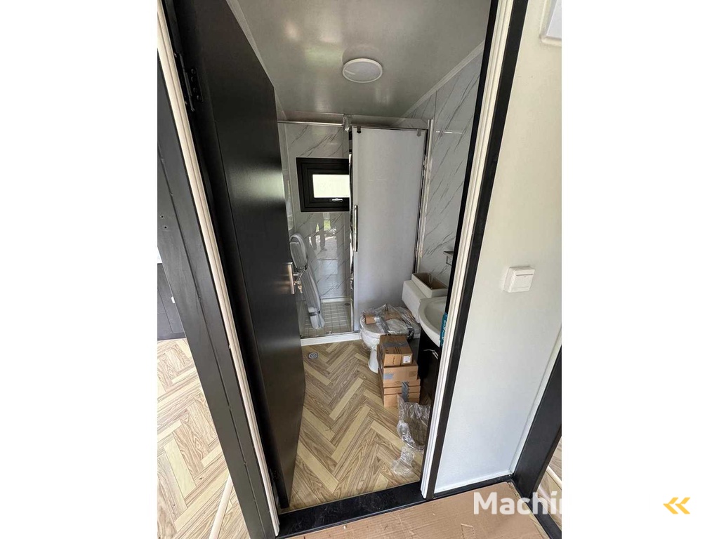 2025 Rhino Houses 36,5 m2 met glazen wand, 2 slaapkamers, badkamer en keuken Mobiele woonunit / Tiny house