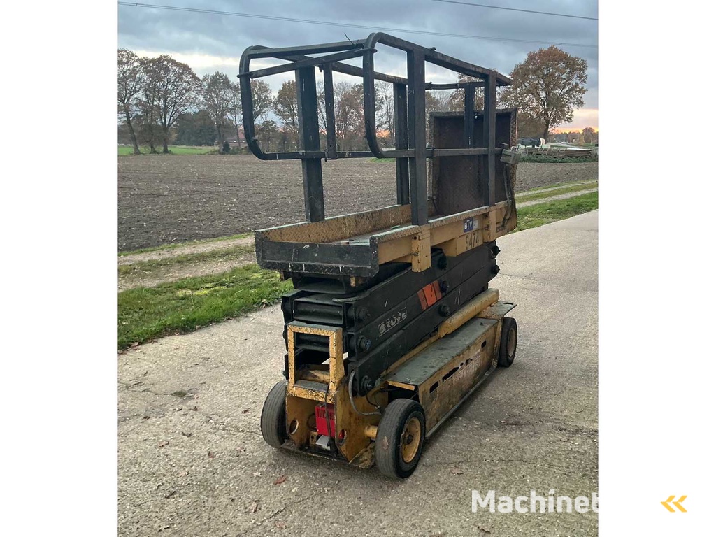 Grove MFG schaarlift SM2633BE Hoogwerker