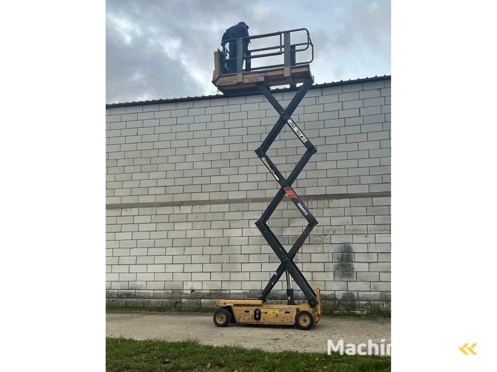 Grove MFG schaarlift SM2633BE Hoogwerker