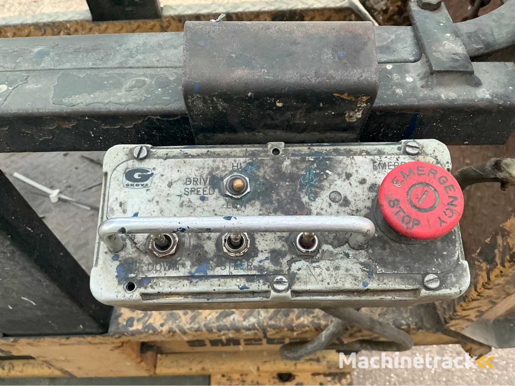 Grove MFG schaarlift SM2633BE Hoogwerker