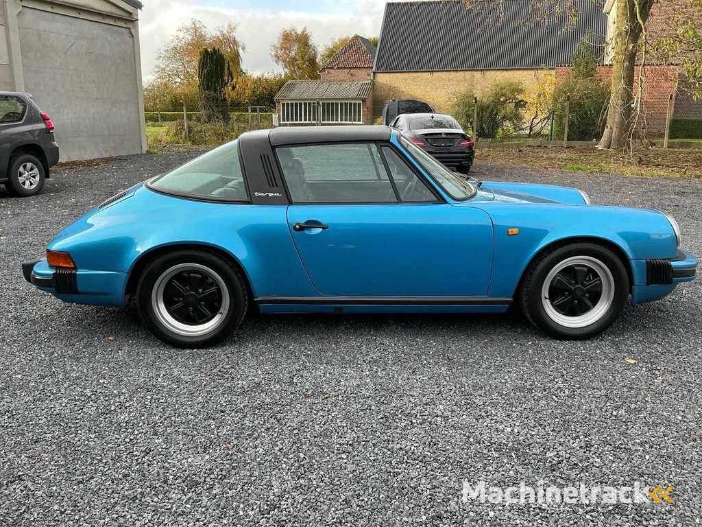 Porsche 911SC Targa Oldtimer