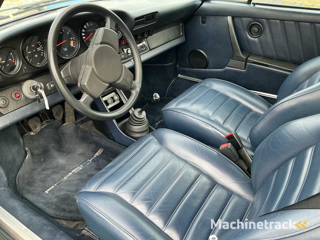 Porsche 911SC Targa Oldtimer