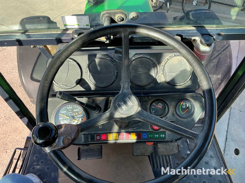 Deutz-Fahr DX6.06 Vierwielaangedreven landbouwtractor