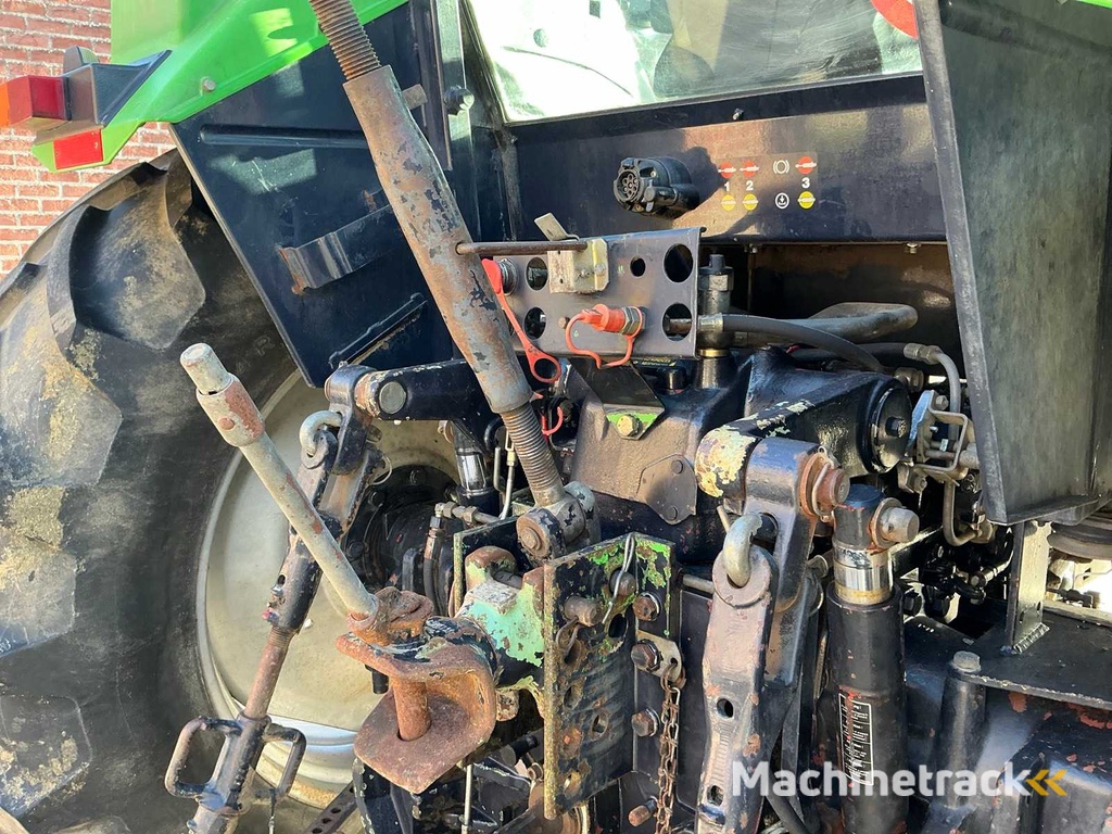 Deutz-Fahr DX6.06 Vierwielaangedreven landbouwtractor