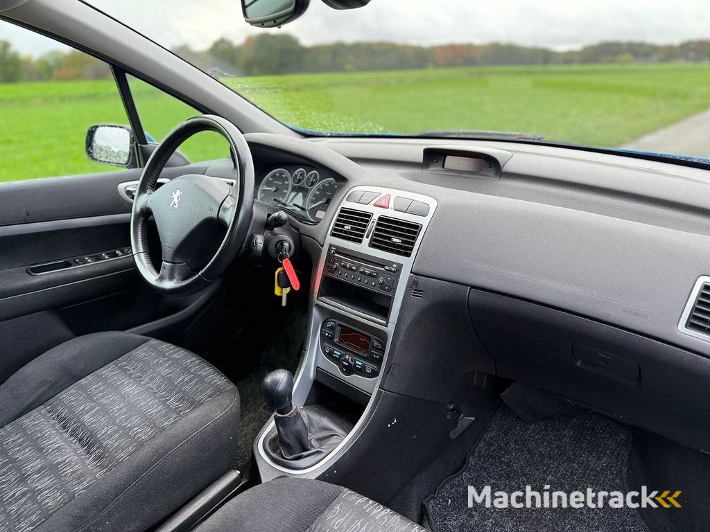 Peugeot - 2005 - 307 - 1.6-16V XS Premium - 99-PZ-FP