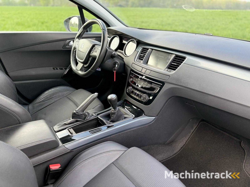 Peugeot - 2015 - 508 SW - 1.6 e-THP Blau L.Pr. - J-921-RZ