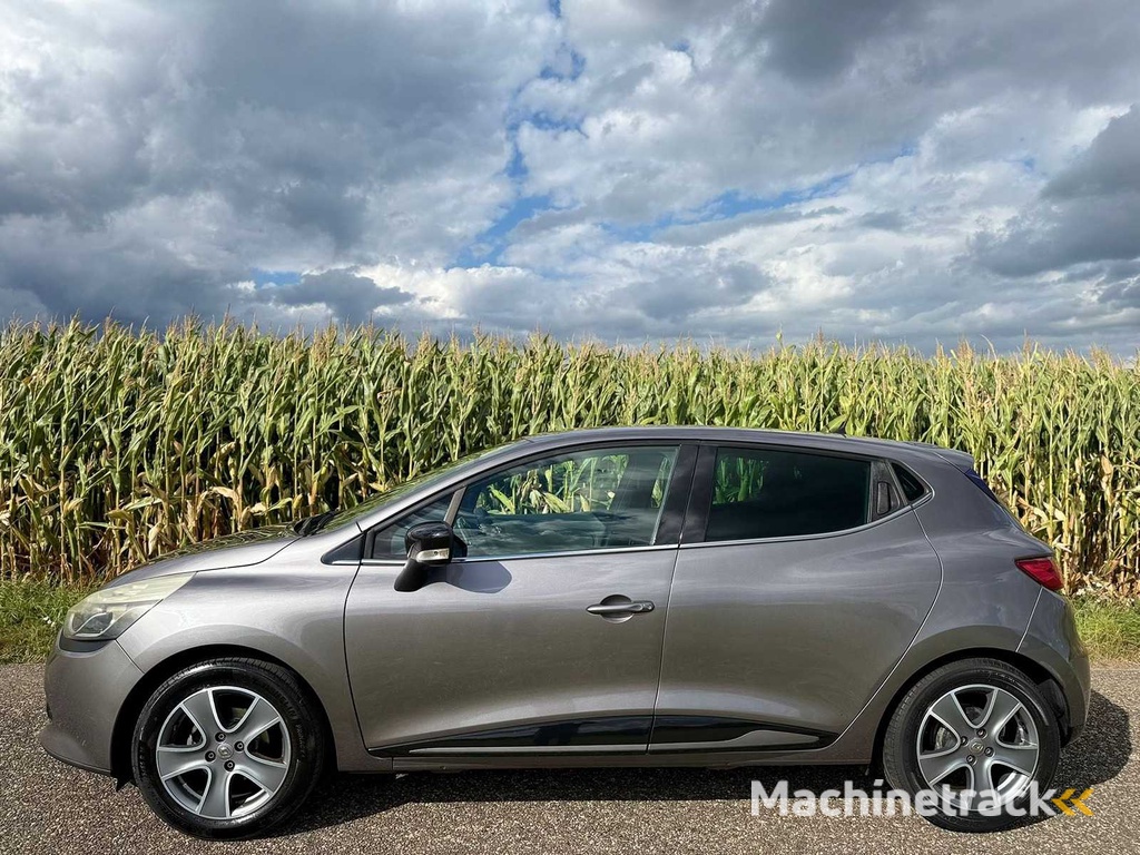 Renault - 2015 - Clio - 0.9 TCe Night&amp;Day - GS-162-Z