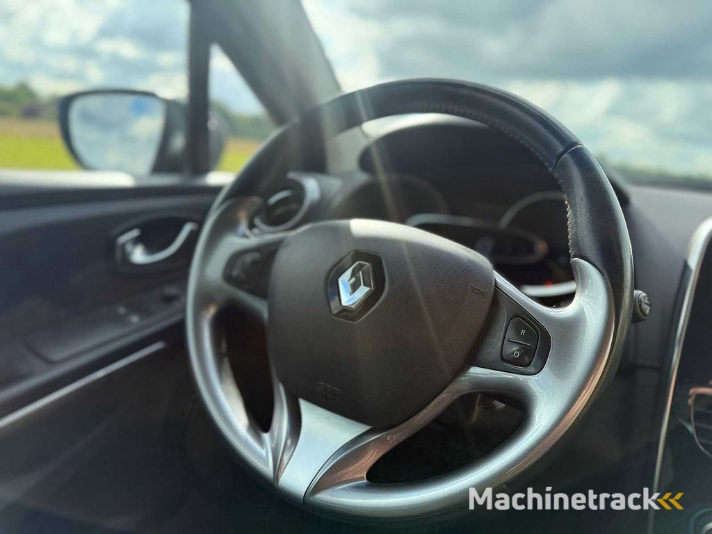 Renault - 2015 - Clio - 0.9 TCe Night&amp;Day - GS-162-Z