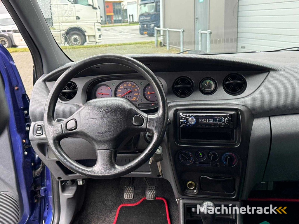 Daihatsu - 2003 - Junges Wohnmobil - 1.0-12V STi - 67-NG-FG