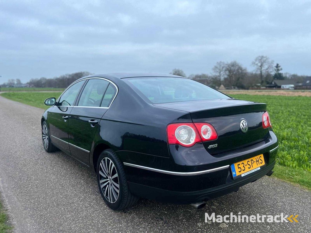 Volkswagen - Passat - 3.2 V6 Highline 4M - PKW - 2006