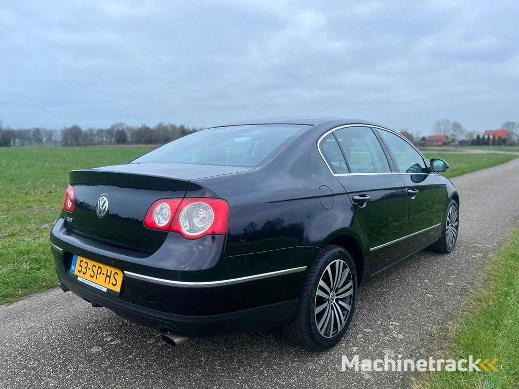 Volkswagen - Passat - 3.2 V6 Highline 4M - PKW - 2006