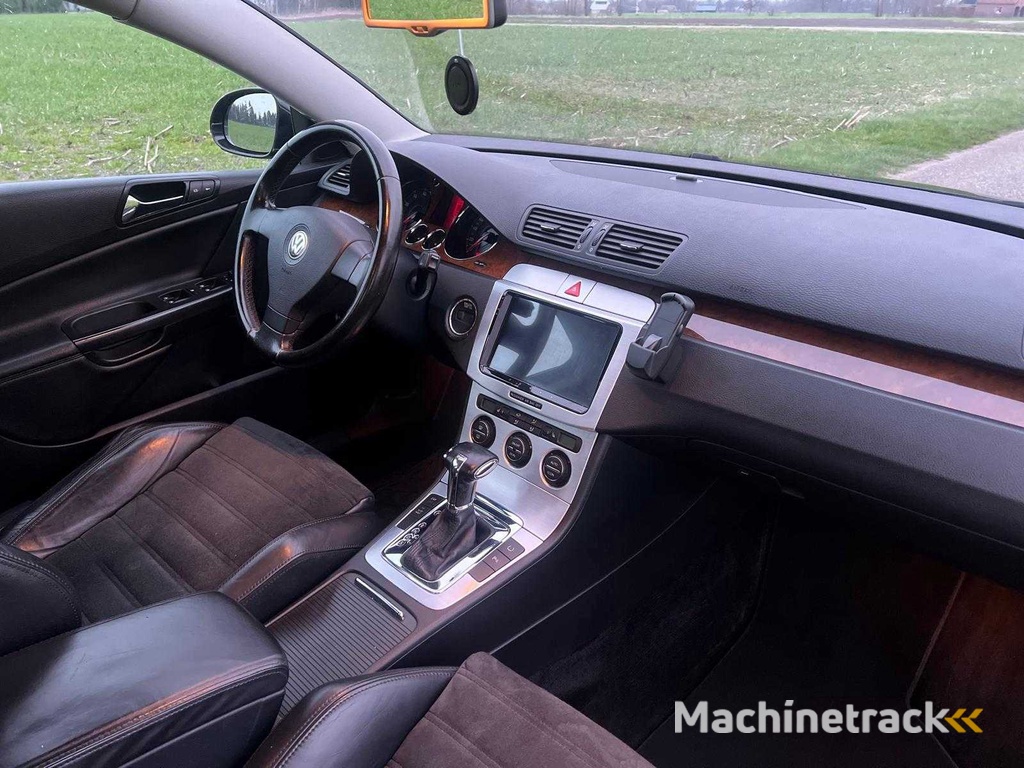 Volkswagen - Passat - 3.2 V6 Highline 4M - PKW - 2006