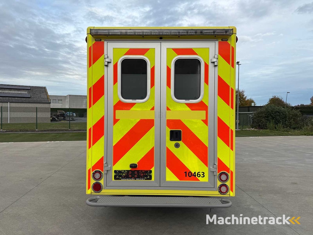 MERCEDES - 2018 - SPRINTER - Ambulance