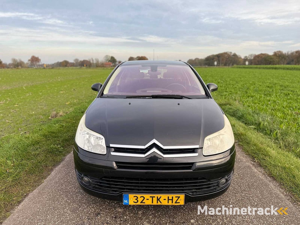 Citroen - 2006 - C4 - 1.6-16V Image - 32-TK-HZ