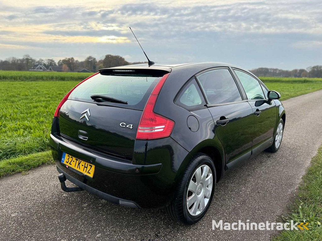 Citroen - 2006 - C4 - 1.6-16V Image - 32-TK-HZ