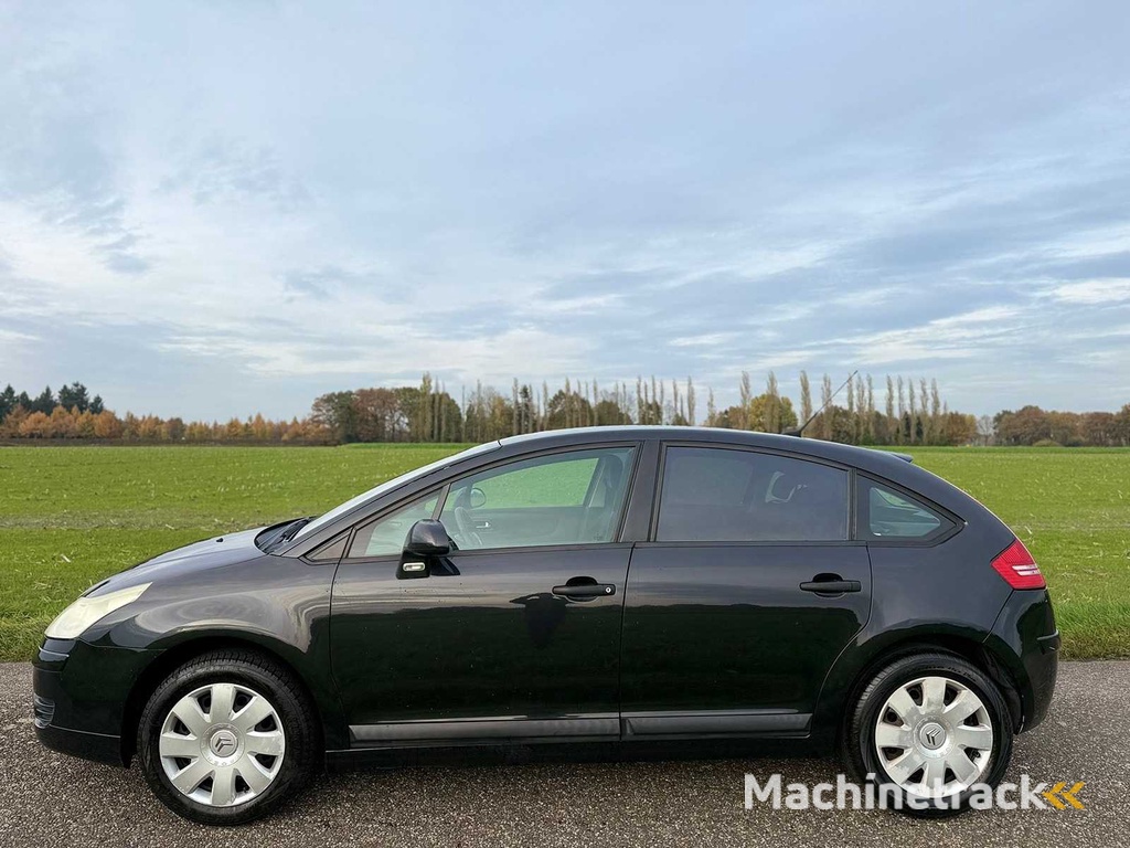 Citroen - 2006 - C4 - 1.6-16V Image - 32-TK-HZ