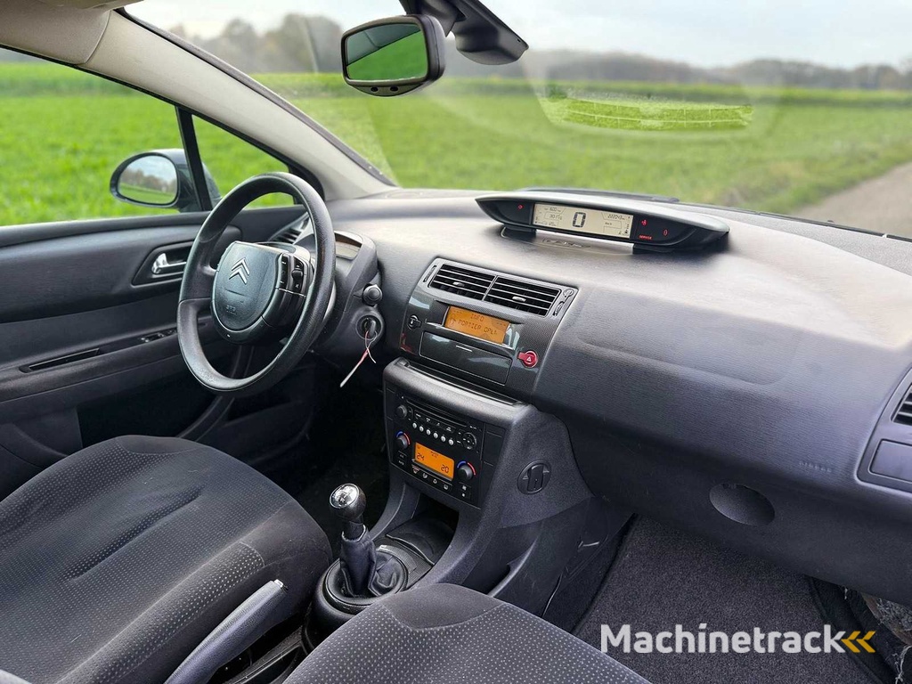 Citroen - 2006 - C4 - 1.6-16V Image - 32-TK-HZ